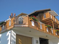 Alu Liba Glasbalkon mit zwei Querestäben oben