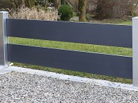 Uni F mit Querverkleidung als Gartenzaun